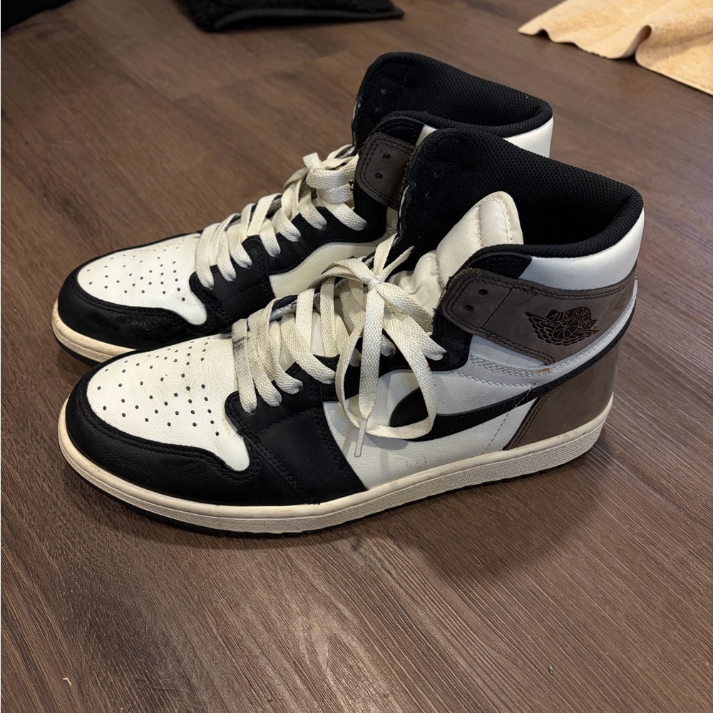 Jordan 1 Mocha High Top
